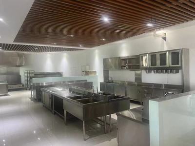 專業廚房設計與大型油煙管道清洗 汕頭雍隆酒店工廠食堂的全方位解決方案